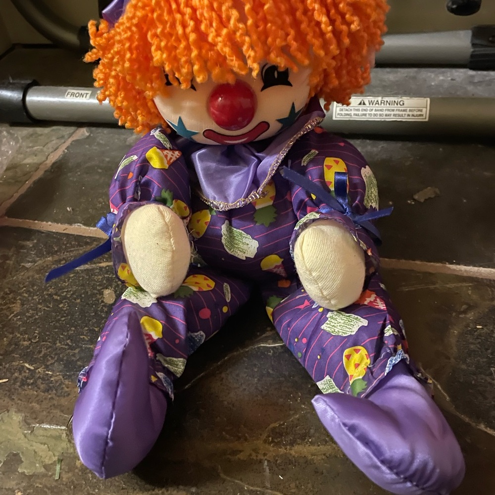 Alton’s vintage musical plush clown - Picture 4 of 8